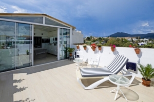 Penthouse in Puerto Banús at Jardines del Puerto